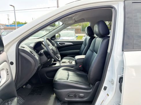 Used 2019 Nissan Pathfinder SL AWD/4WD image 21