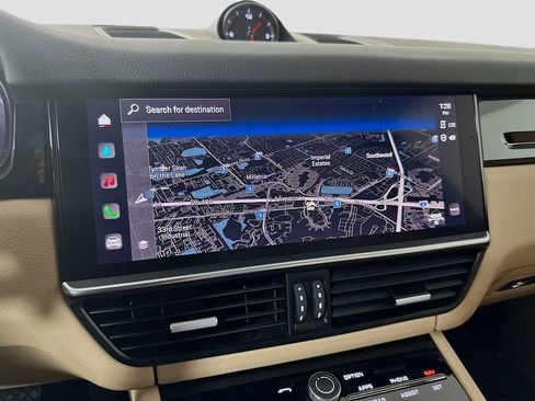 Certified 2023 Porsche Cayenne AWD/4WD image 16
