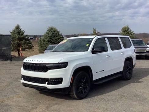 Certified 2024 Jeep Wagoneer Series II image 10