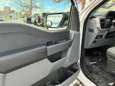 Used 2022 Ford F150 XLT w/ XTR Package image 13