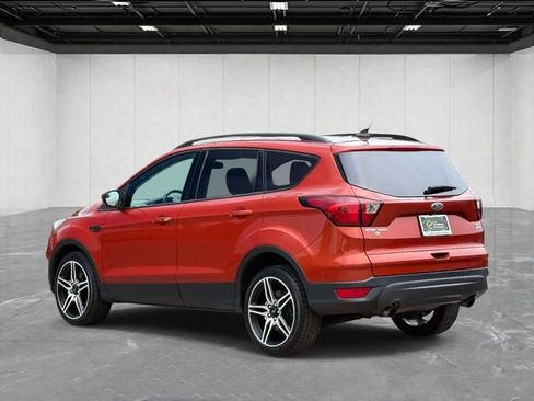 Used 2019 Ford Escape SEL AWD/4WD image 7