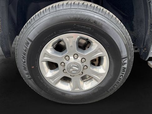 Used 2022 RAM 2500 Big Horn w/ Level A Equipment Group AWD/4WD image 9