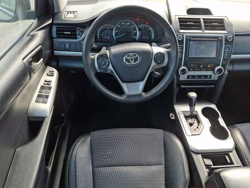Used 2012 Toyota Camry SE image 11