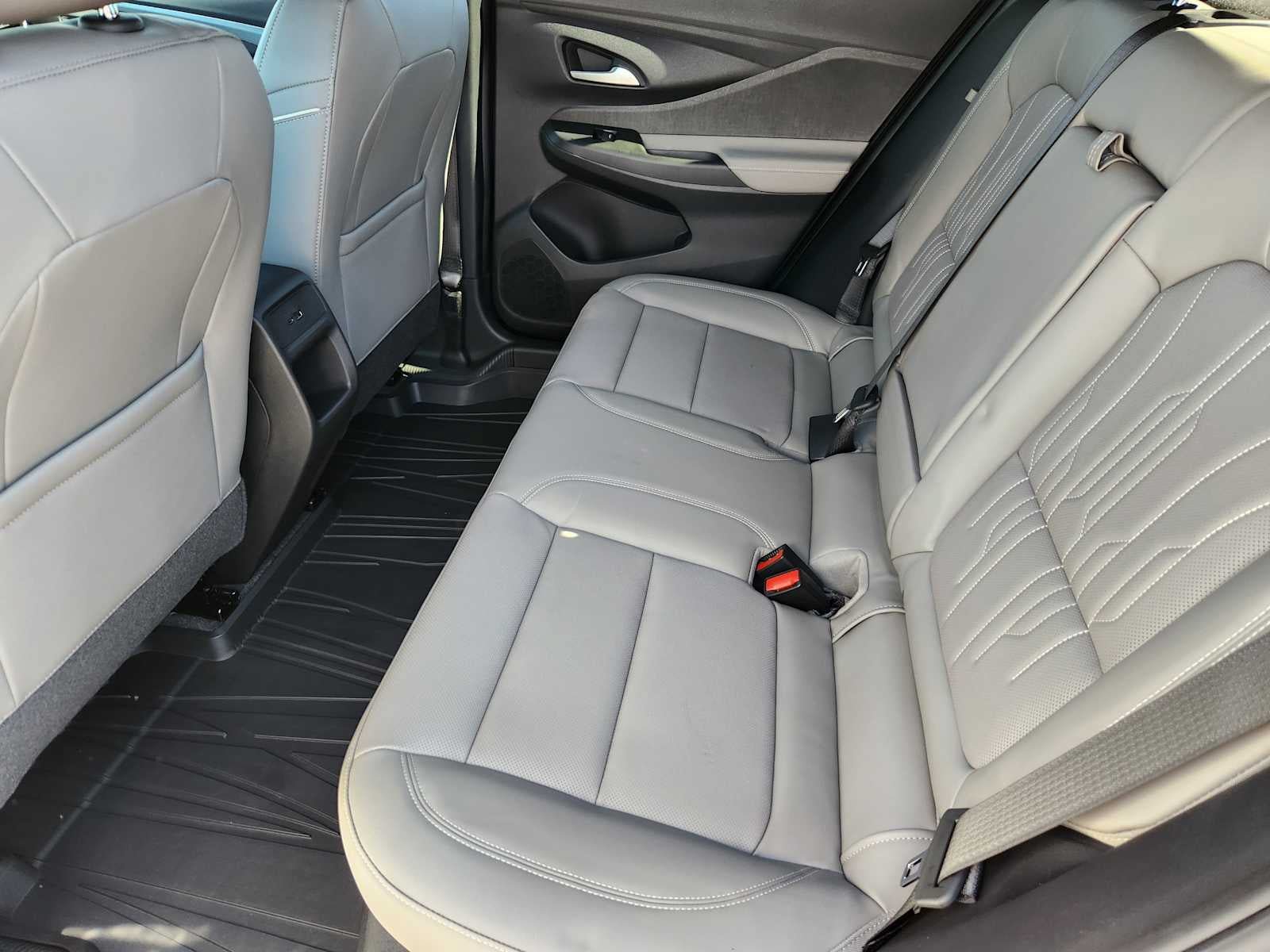 New 2026 Buick Envista Avenir FWD image 9