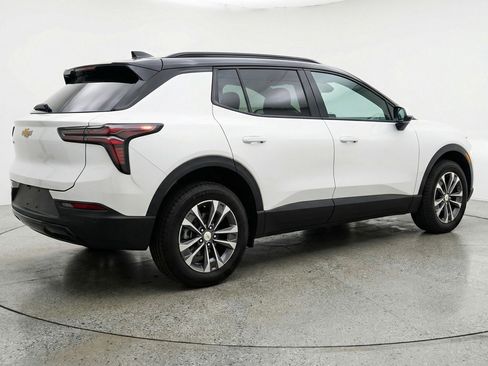 Used 2025 Chevrolet Equinox LT FWD image 9