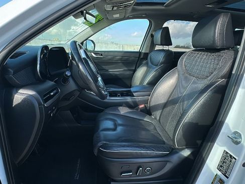 Used 2023 Hyundai Palisade Limited image 4