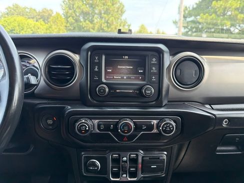 Used 2019 Jeep Wrangler Unlimited Sport S AWD/4WD image 30