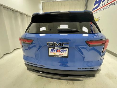Used 2026 GMC Terrain Elevation w/ Black Edition AWD/4WD image 5