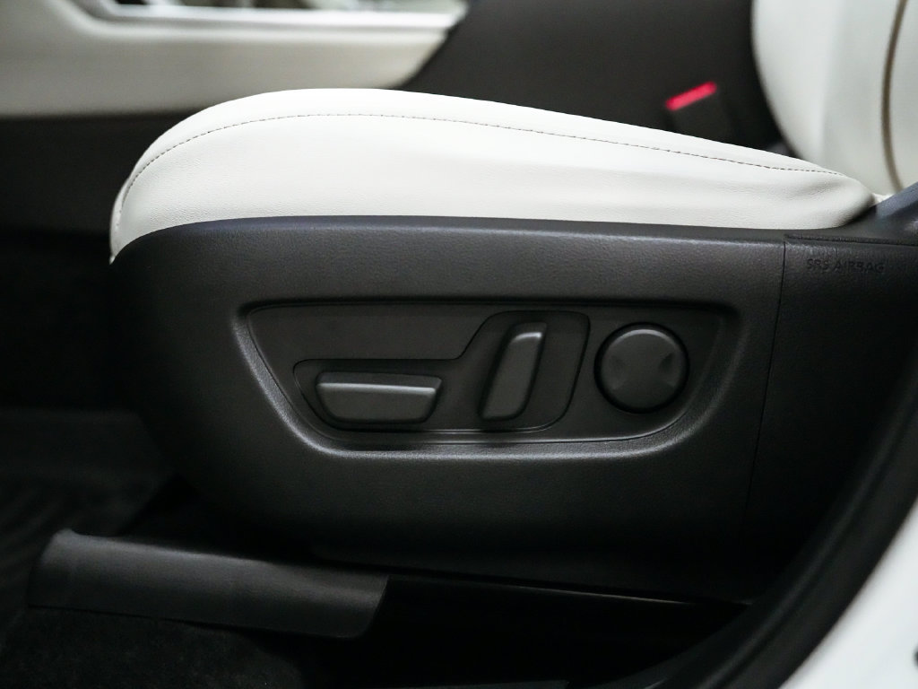 Used 2024 MAZDA CX-90 Plug-In Hybrid w/ Premium Plus AWD/4WD image 35