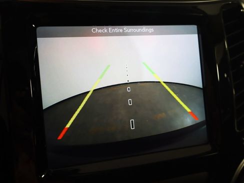 Used 2019 Jeep Cherokee Limited AWD/4WD image 40