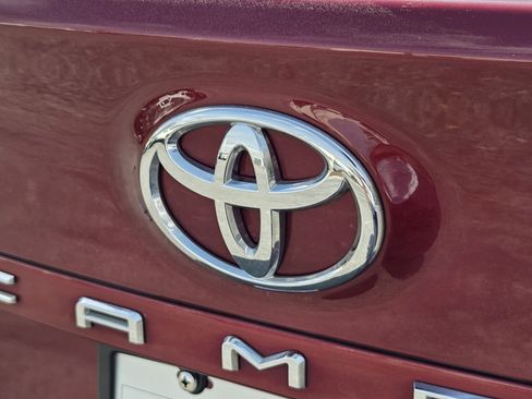 Used 2022 Toyota Camry LE image 31