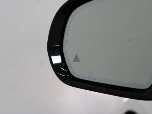 Used 2018 Mercedes-Benz E 300 4MATIC w/ Premium 1 Package image 15