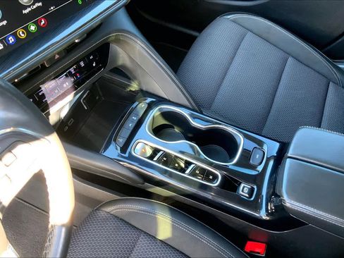 Used 2022 Buick Envision Preferred image 16