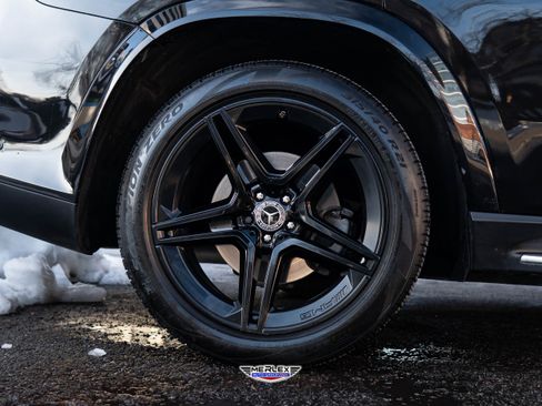 Used 2021 Mercedes-Benz GLS 580 4MATIC image 11