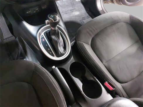 Used 2016 Kia Soul image 19