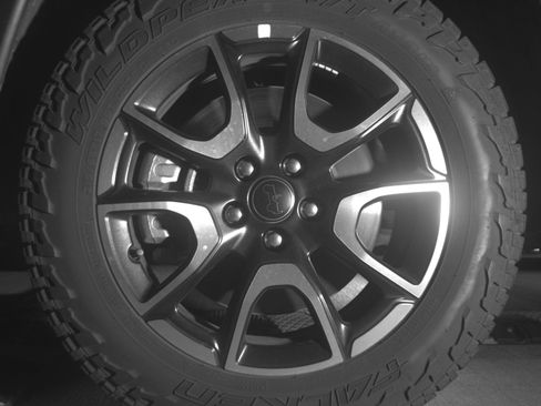Used 2025 Jeep Compass Trailhawk AWD/4WD image 12