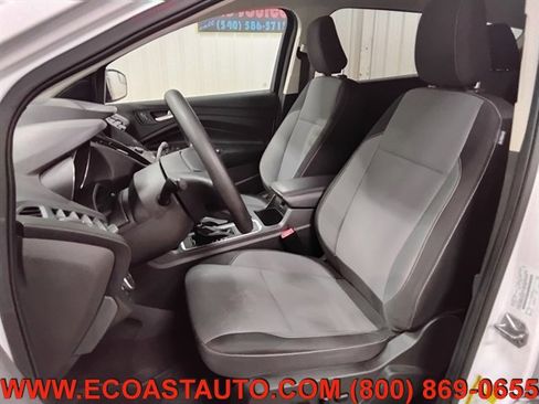 Used 2019 Ford Escape SE image 10