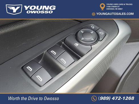Used 2024 Chevrolet Trax RS FWD image 19