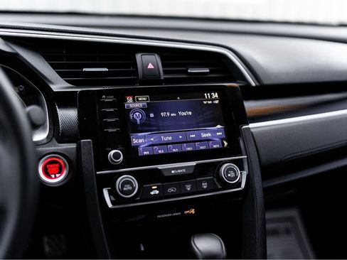 Used 2021 Honda Civic Sport image 10