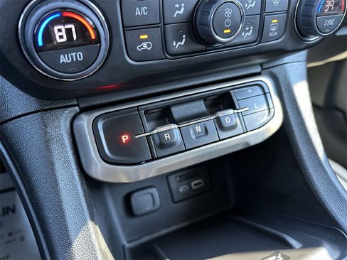 Used 2022 GMC Acadia Denali image 20