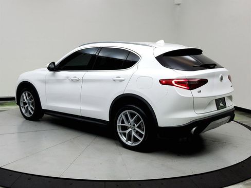 Used 2019 Alfa Romeo Stelvio AWD image 7