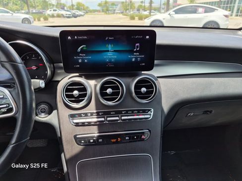 Used 2022 Mercedes-Benz GLC 300 image 14