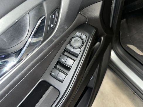 Certified 2023 Chevrolet Traverse LT image 8