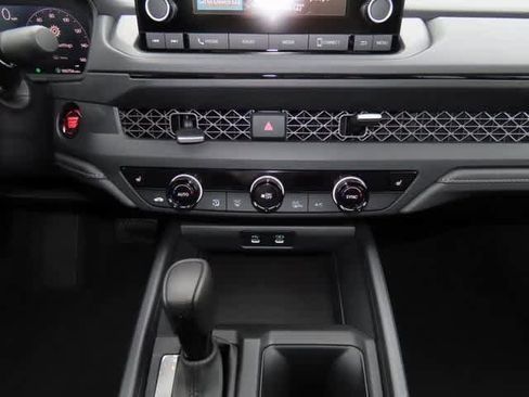 Certified 2025 Honda Accord SE image 19