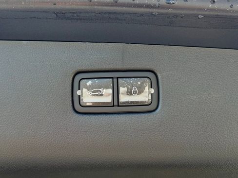 New 2026 Genesis GV70 2.5T Select image 17