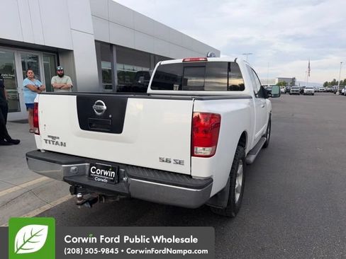 Used 2004 Nissan Titan SE AWD/4WD image 5