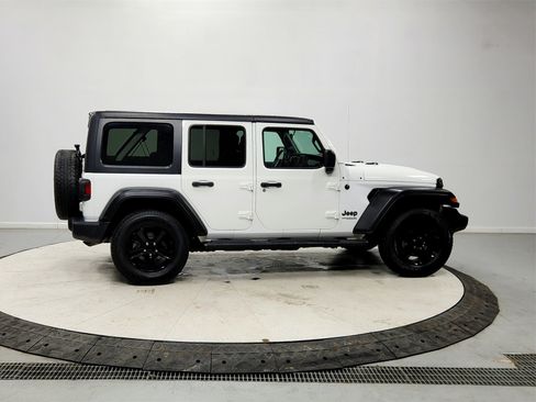 Used 2021 Jeep Wrangler Unlimited Sport image 8