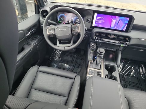 New 2026 Toyota Land Cruiser Base image 25