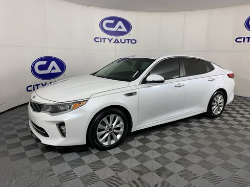 Used 2018 Kia Optima S image 7
