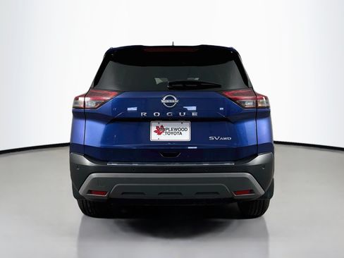 Used 2023 Nissan Rogue SV AWD/4WD image 6