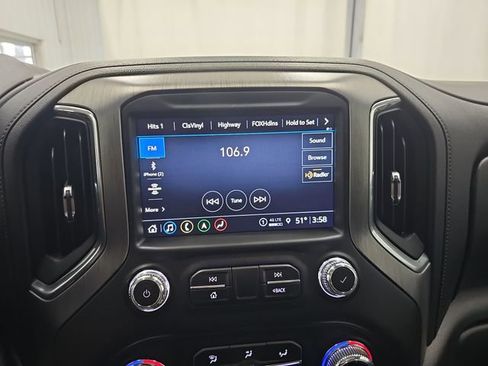Used 2021 GMC Sierra 2500 Denali w/ Denali Ultimate Package AWD/4WD image 18