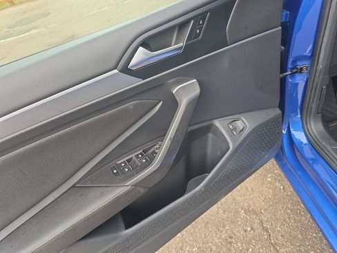 Used 2022 Volkswagen Jetta SE FWD image 12