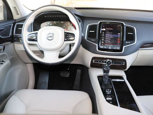 Used 2019 Volvo XC90 T6 Momentum w/ Advanced Package image 35