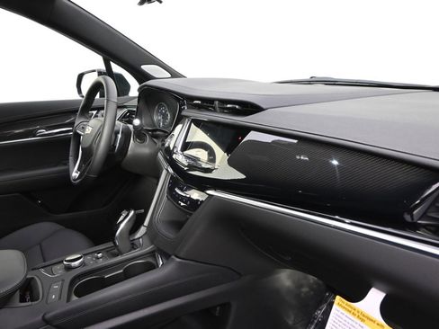 New 2025 Cadillac XT6 Sport w/ Technology Package image 15