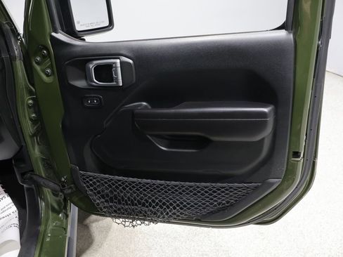 Used 2021 Jeep Wrangler Unlimited Rubicon AWD/4WD image 20