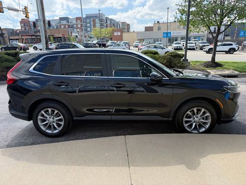 Used 2023 Honda CR-V EX-L image 4