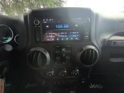 Used 2017 Jeep Wrangler Unlimited Sport w/ Quick Order Package 24S AWD/4WD image 17