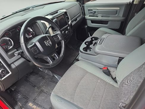 Used 2018 RAM 2500 SLT w/ Luxury Group AWD/4WD image 39