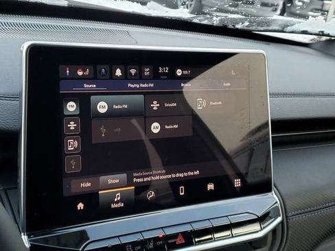 New 2026 Jeep Compass Latitude image 10