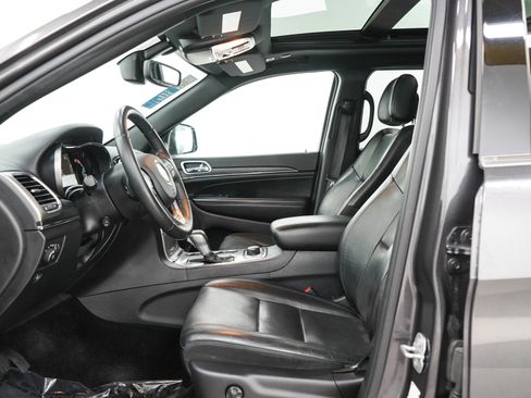 Used 2019 Jeep Grand Cherokee Limited w/ Luxury Group II AWD/4WD image 22