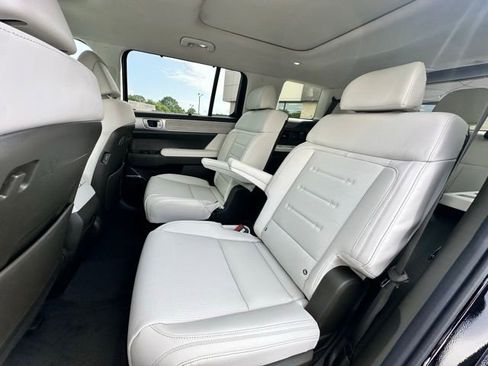 New 2025 Hyundai Santa Fe Calligraphy AWD/4WD image 25