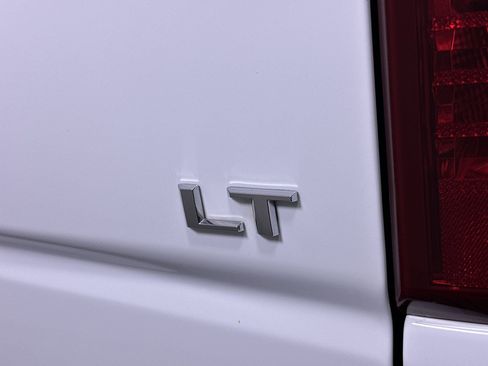 Used 2022 Chevrolet Silverado 1500 LT image 69