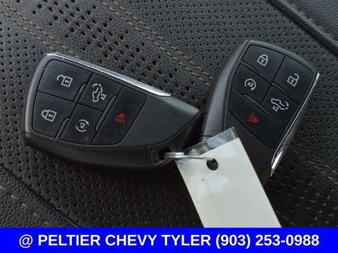 Used 2023 Chevrolet Silverado 1500 High Country w/ Technology Package AWD/4WD image 47