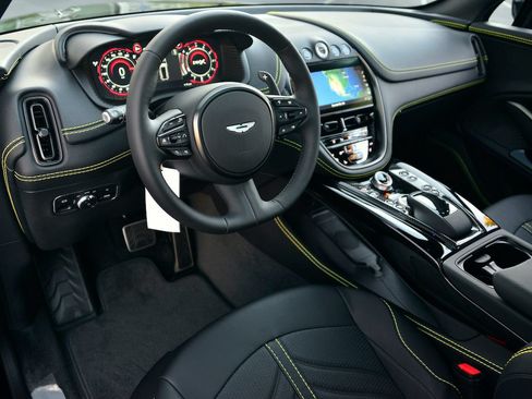 Used 2023 Aston Martin DBX 707 AWD/4WD image 3