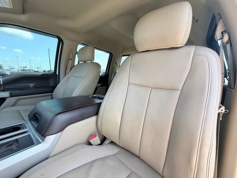 Used 2018 Ford F150 Lariat w/ Equipment Group 502A Luxury AWD/4WD image 22