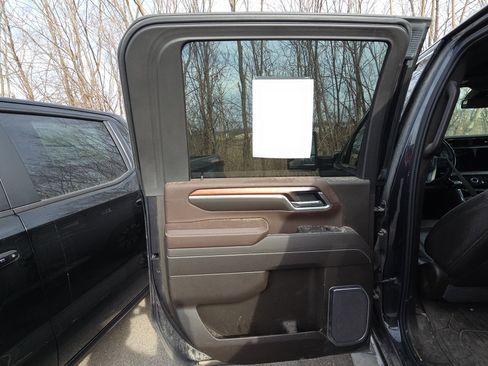 Certified 2025 GMC Sierra 2500 Denali image 13